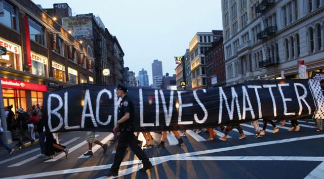 Black Lives Matter parece que empieza a deshacerse desde adentro. Por Julio M. Shiling.     CubaDemocraciayVida.ORG                                                                                         web/folder.asp?folderID=136 
