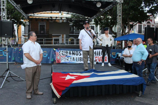 Las fotos de la actividad del 15 N en San Juan Puerto Rico. Por el Lcdo. Sergio Ramos.       Cuba Democracia y Vida.org                                                                                                             web/folder.asp?folderID=136