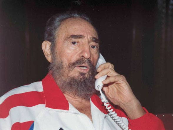 CASTRO-TELE.jpg