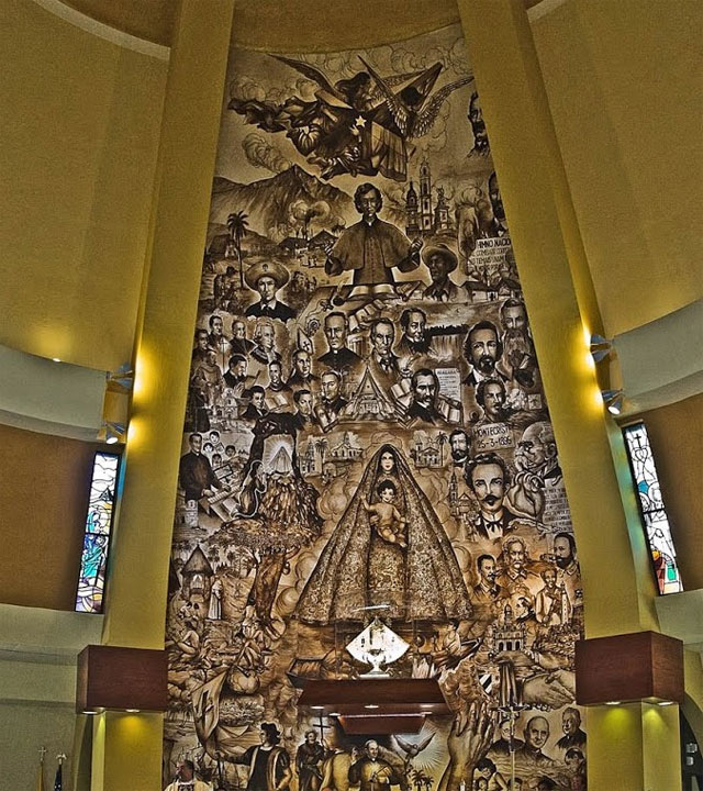 El altar de la Ermita de la Virgen de la Caridad en Miami. Por Félix José  Hernández.