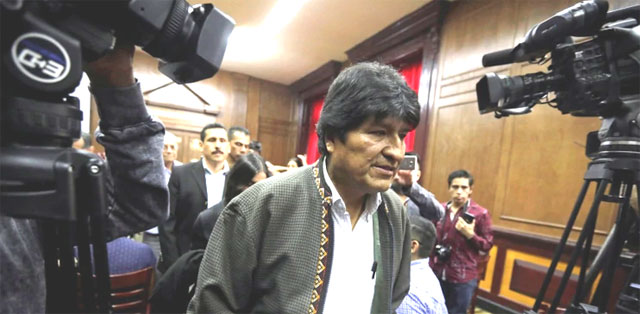 BOLIVIA: Jorge Tuto Quiroga: Con el informe final de la OEA, Mxico tendr que evaluar si va a seguir asilando y protegiendo el fraude. Pidi adems a Alberto Fernndez que rechace el fraude electoral de Evo y analiz el papel del chavismo y Cuba. cubademocraciayvida.org web/folder.asp?folderID=136 