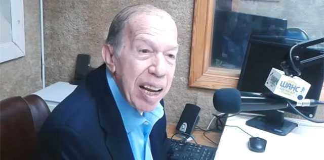 Fallece en Miami Armando Prez Roura, admirado comentarista de radio. Quien fuera el fundador de Radio Mamb hace 35 aos, ha sido considerado por muchos como la primera figura de la radio cubana en Estados Unidos.           CubaDemocraciayVida.ORG                                                                                                                                                        web/folder.asp?folderID=136
