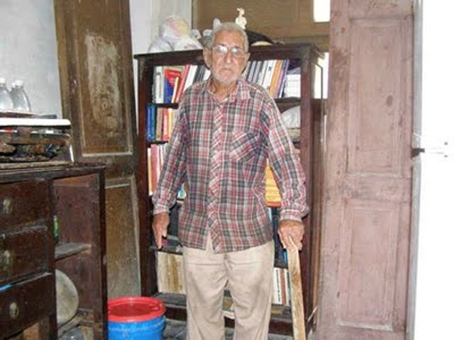 El Viejo Alfredo, un anciano cubano victima de la represin. Por Eloy A Gonzalez.*